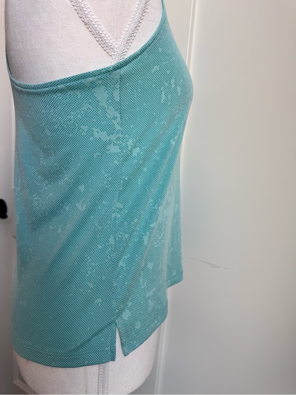 Under Armour Aqua Performance Racerback Tank Top - Picture 6 of 8